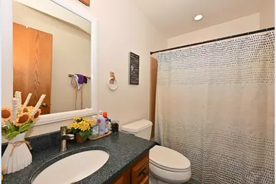 W167N11167  Queens Ct #W167N11169, Germantown, WI 53022 - Photo 30