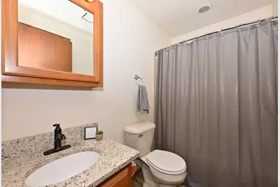 W167N11167  Queens Ct #W167N11169, Germantown, WI 53022 - Photo 18