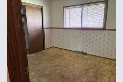 12329 W Larkspur Rd, Franklin, WI 53132 - Photo 14