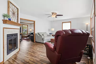 904  Lake Shore Dr, Beaver Dam, WI 53916 - Photo 16