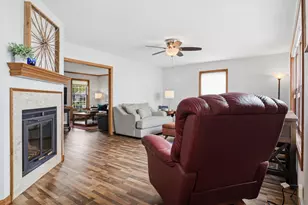 904 Lake Shore Dr, Beaver Dam, WI 53916 - Photo 16