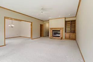 N6383 Hickory Cross, Plymouth, WI 53073 - Photo 4
