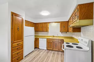 17654 Nassau Dr, Brookfield, WI 53045 - Photo 14