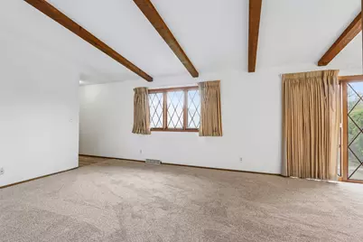 17654  Nassau Dr, Brookfield, WI 53045 - Photo 6