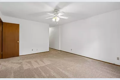 17654  Nassau Dr, Brookfield, WI 53045 - Photo 24