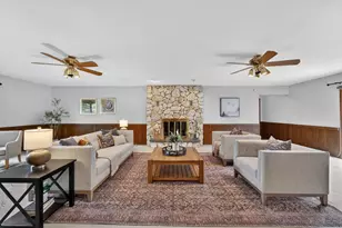 1634 W River Oaks Ln, Mequon, WI 53092 - Photo 2