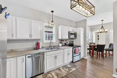 1731 S 65th St, West Allis, WI 53214 - Photo 6