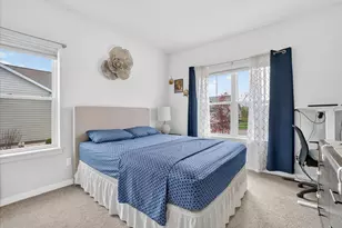 7906 W Park Circle Way, Franklin, WI 53132 - Photo 20
