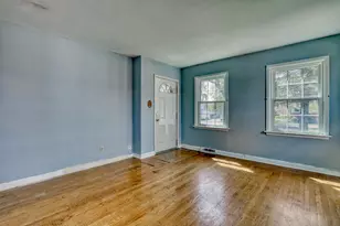 180 E Henry Clay St, Whitefish Bay, WI 53217 - Photo 6