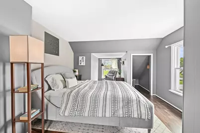 7926 W Wright St, Wauwatosa, WI 53213 - Photo 18