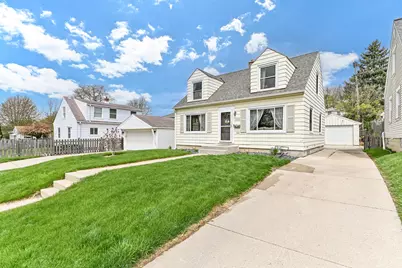 7926 W Wright St, Wauwatosa, WI 53213 - Photo 36