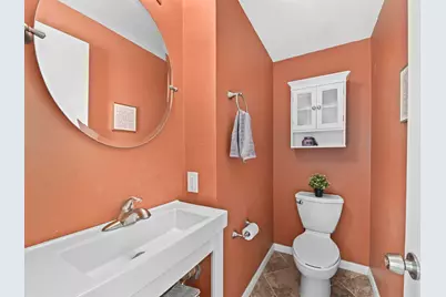 7926 W Wright St, Wauwatosa, WI 53213 - Photo 20