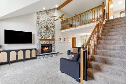 642  Small Farm Rd, Mukwonago, WI 53149 - Photo 6