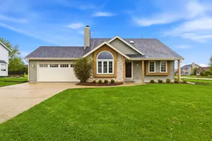 642 Small Farm Rd, Mukwonago, WI 53149 - Photo 1