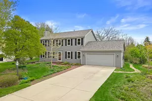 921 E Park Blvd, Oak Creek, WI 53154 - Photo 1