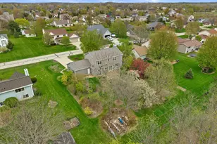 921 E Park Blvd, Oak Creek, WI 53154 - Photo 46