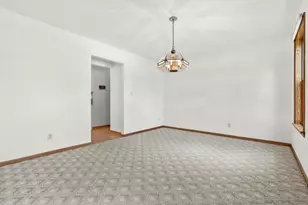 921 E Park Blvd, Oak Creek, WI 53154 - Photo 22