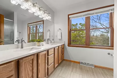 921 E Park Blvd, Oak Creek, WI 53154 - Photo 26