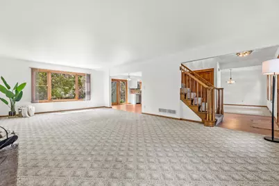 921 E Park Blvd, Oak Creek, WI 53154 - Photo 10