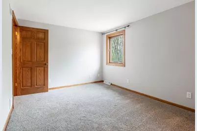 16995 W Small Rd, New Berlin, WI 53151 - Photo 34