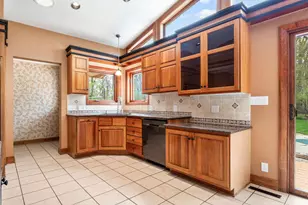 16995 W Small Rd, New Berlin, WI 53151 - Photo 8