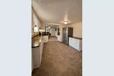 909 S 25th St, Manitowoc, WI 54220 - Photo 10