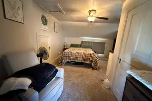 909 S 25th St, Manitowoc, WI 54220 - Photo 14
