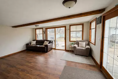 909 S 25th St, Manitowoc, WI 54220 - Photo 24