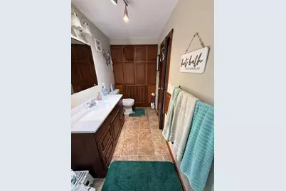 909 S 25th St, Manitowoc, WI 54220 - Photo 26
