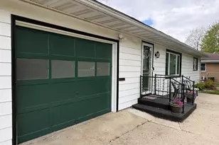 1108 Mayfair Dr, Janesville, WI 53545 - Photo 2