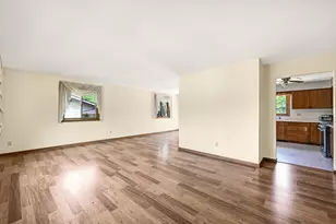 921 Greenwich Dr, Madison, WI 53711 - Photo 6