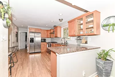 15860  Brookhill Dr, Brookfield, WI 53005 - Photo 20