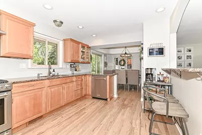 15860  Brookhill Dr, Brookfield, WI 53005 - Photo 22