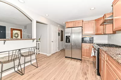 15860  Brookhill Dr, Brookfield, WI 53005 - Photo 24