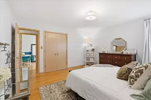 10035 W Highwood Ave, Wauwatosa, WI 53222 - Photo 8