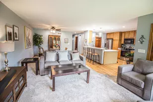 7222 W Mequon Square Dr, Mequon, WI 53092 - Photo 16