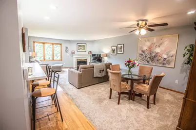 7222 W Mequon Square Dr #2, Mequon, WI 53092 - Photo 32