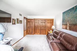 7222 W Mequon Square Dr, Mequon, WI 53092 - Photo 40