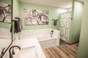 7222 W Mequon Square Dr, Mequon, WI 53092 - Photo 38