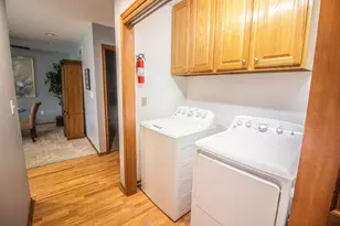 7222 W Mequon Square Dr, Mequon, WI 53092 - Photo 24