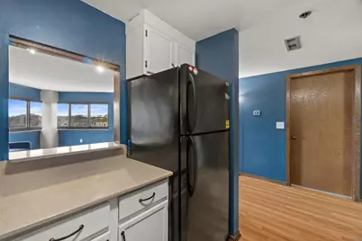 1633 N Prospect Ave #4C, Milwaukee, WI 53202 - Photo 10