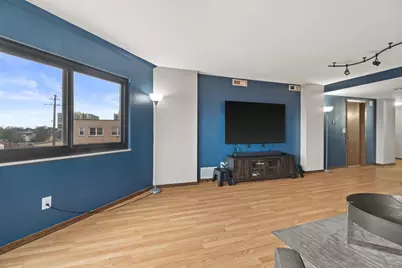 1633 N Prospect Ave #4C, Milwaukee, WI 53202 - Photo 6