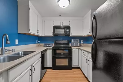 1633 N Prospect Ave #4C, Milwaukee, WI 53202 - Photo 12