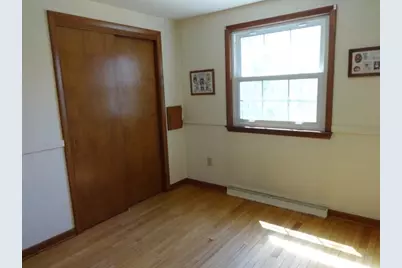 615  Rohda Dr, Racine, WI 53185 - Photo 10