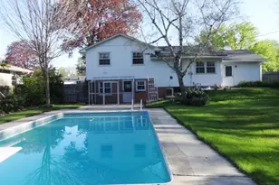 615 Rohda Dr, Racine, WI 53185 - Photo 2