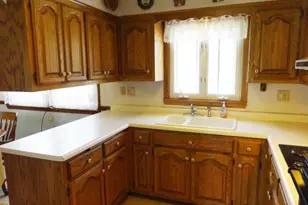 615 Rohda Dr, Racine, WI 53185 - Photo 4