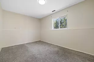1736 21st Ave, Kenosha, WI 53140 - Photo 12