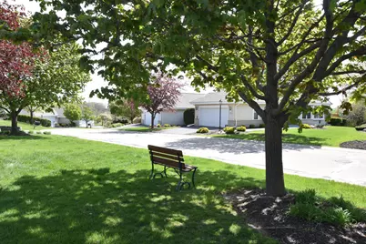 N97W14151  Knollcrest Cir, Germantown, WI 53022 - Photo 36