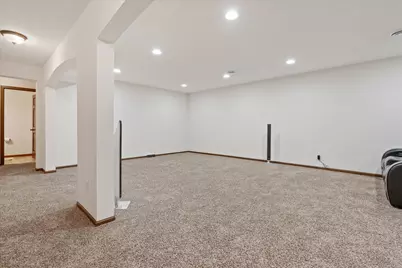N42W22770  Beacon Ct, Pewaukee, WI 53072 - Photo 36
