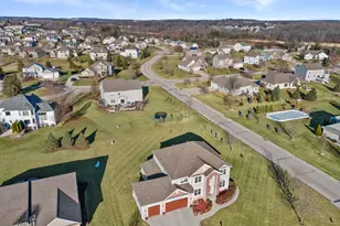 N42W22770 Beacon Ct, Pewaukee, WI 53072 - Photo 54